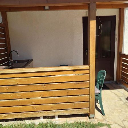 Guesthouse Suzy Pula Exterior photo