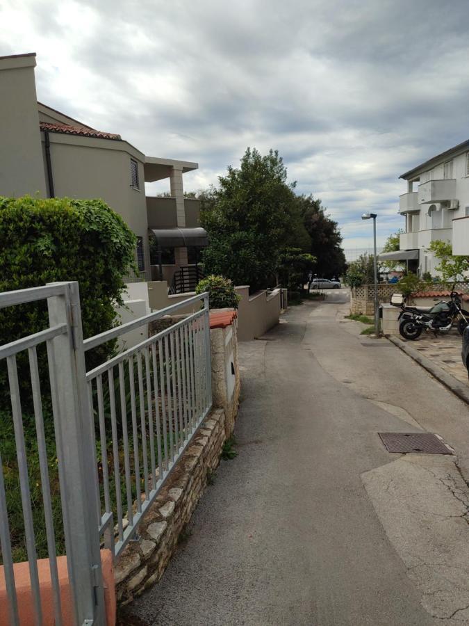 Guesthouse Suzy Pula Exterior photo